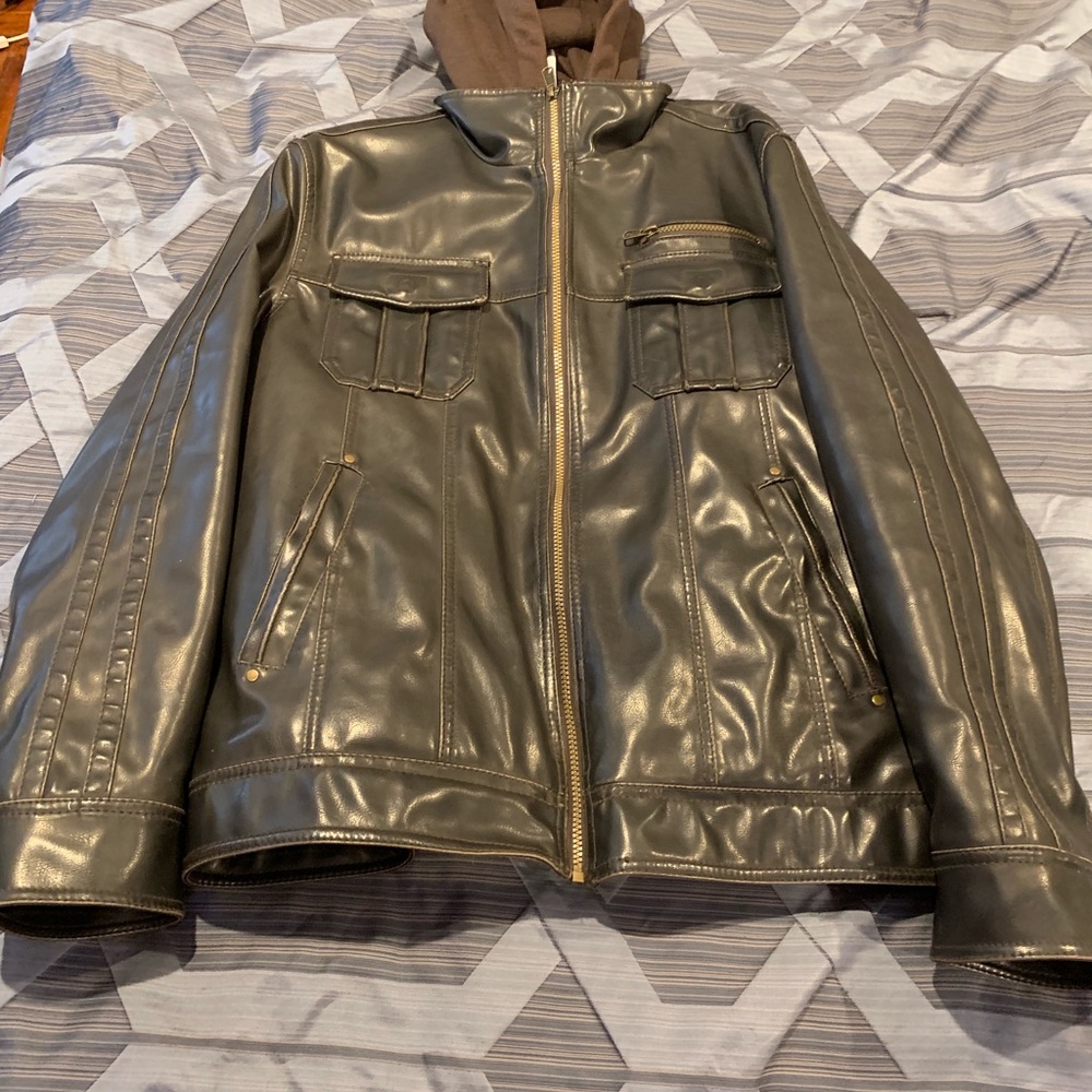 Sonoma faux shiny leather very stylish